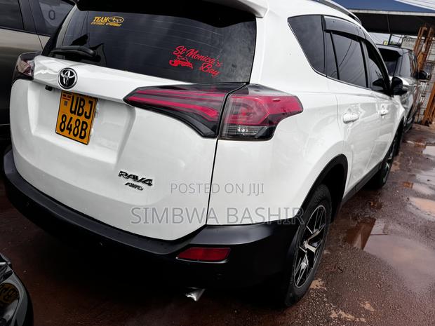 Toyota RAV4 2015 White