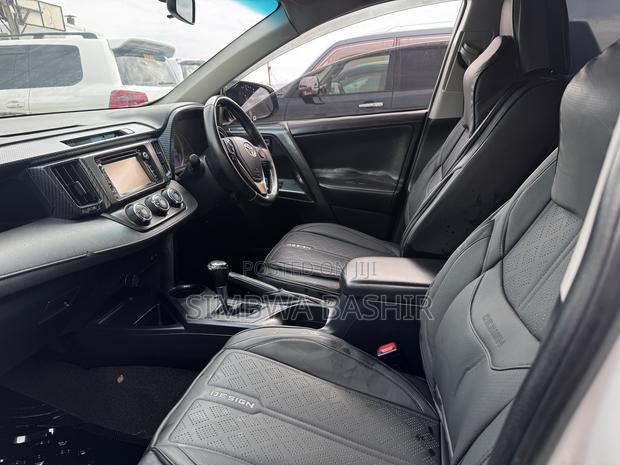 Toyota RAV4 2015 White