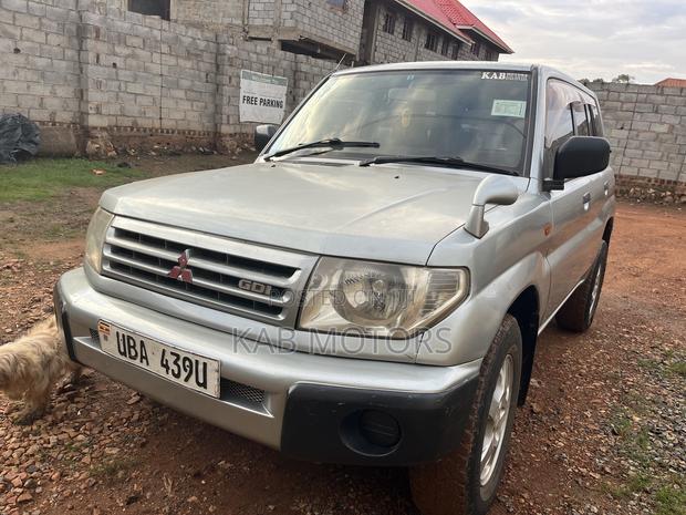 Mitsubishi Pajero IO 2002 Silver