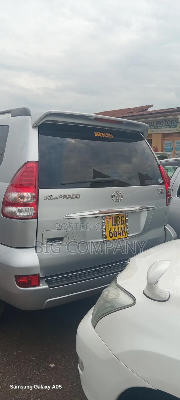 Toyota Land Cruiser Prado 3.0 D-4D 3dr 2008 Silver