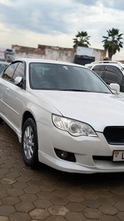 Subaru Legacy 2009 White for sale