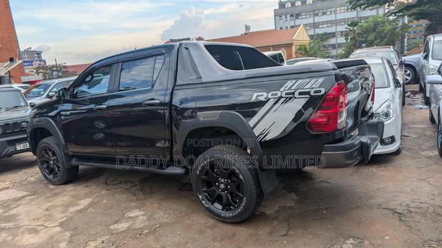 Toyota Hilux Revo Double Cab Deisel 2.8 AWD 2018 Black