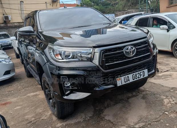 Toyota Hilux Revo Double Cab Deisel 2.8 AWD 2018 Black
