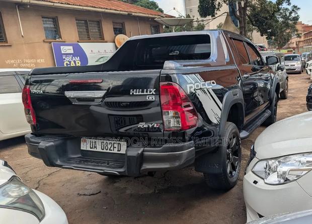 Toyota Hilux Revo Double Cab Deisel 2.8 AWD 2018 Black