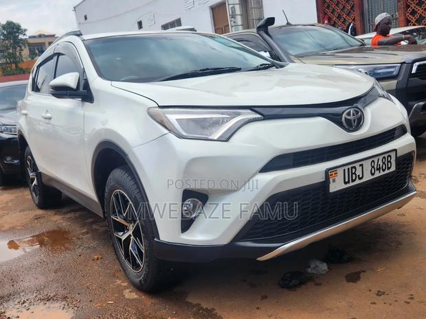 Toyota RAV4 2014