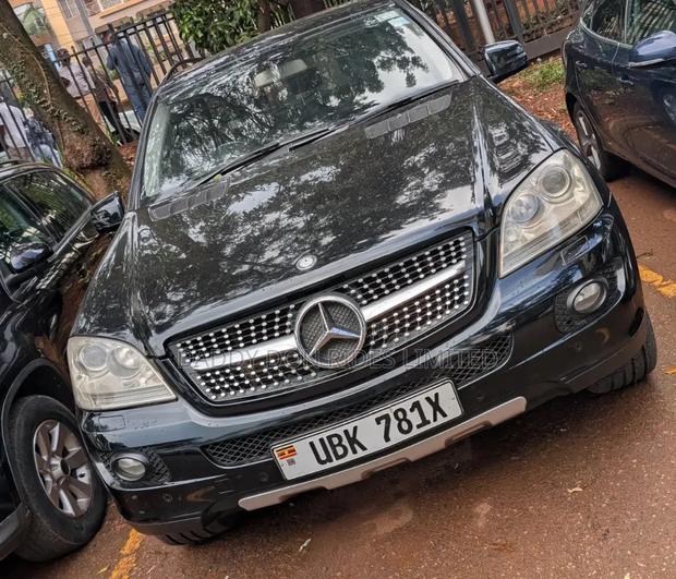 Mercedes-Benz M Class ML 350 AWD 4Matic (3.5L V6 7A) 2006 Black