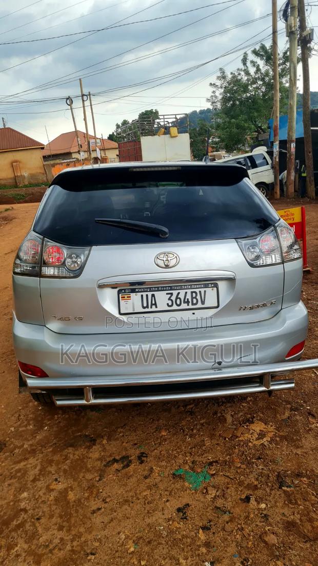 Toyota Harrier 2009 Silver