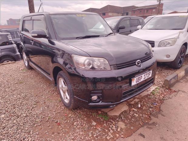 Toyota Corolla Rumion Hatchback 1.5 FWD 2009 Black