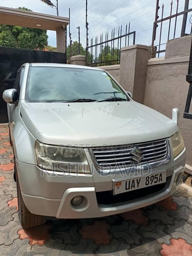 Suzuki Escudo 2006 Silver