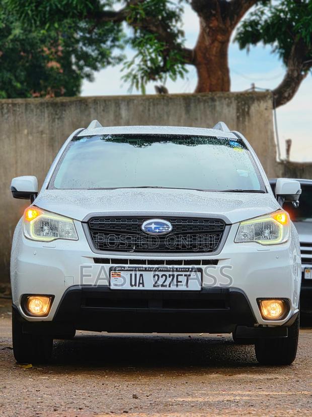 Subaru Forester 2.5i PZEV 4dr SUV AWD (2.5L 4cyl 6M) 2014 White