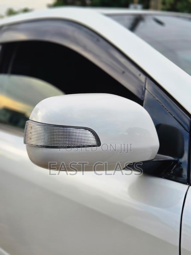 Toyota Harrier 2.4 2011 White