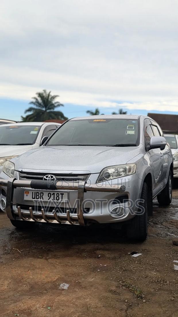 Toyota Vanguard 2009 Silver
