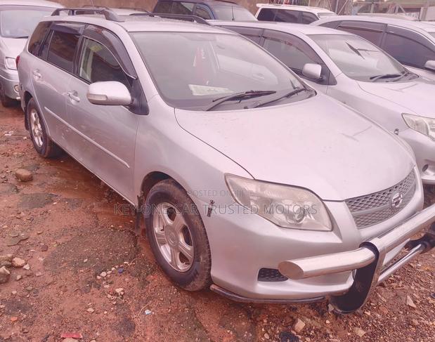 Toyota Corolla Fielder 1.5 Petrol FWD 2010 Silver
