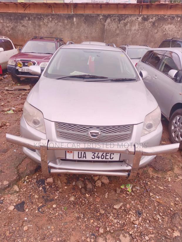 Toyota Corolla Fielder 1.5 Petrol FWD 2010 Silver
