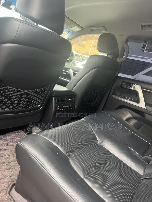 Toyota Land Cruiser 4.6 V8 ZX 2013 Black