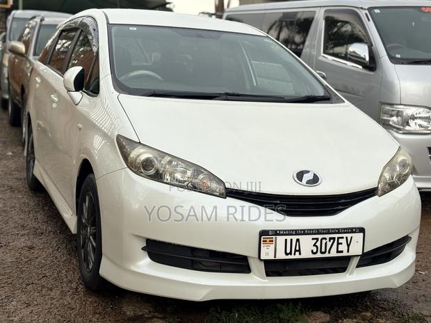 Toyota Wish 2011 White
