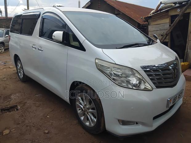 Toyota Alphard 2011 White