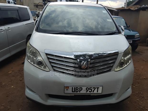 Toyota Alphard 2011 White