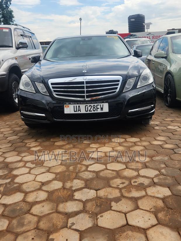 Mercedes-Benz E300 2010 Black