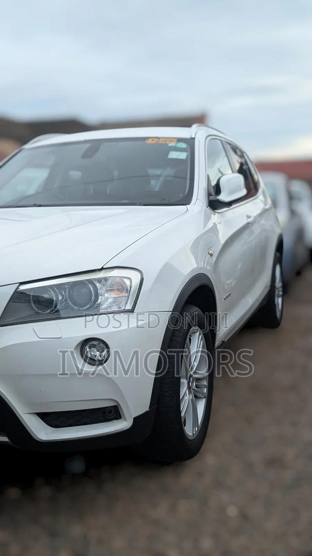 BMW X3 xDrive28i 4dr SUV AWD (2.0L 4cyl Turbo 8A) 2014 White