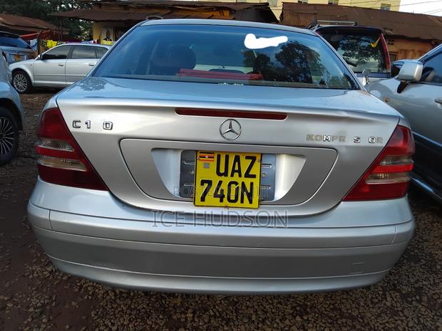 Mercedes-Benz C180 2004 Silver
