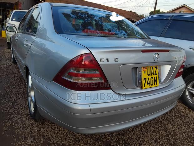 Mercedes-Benz C180 2004 Silver