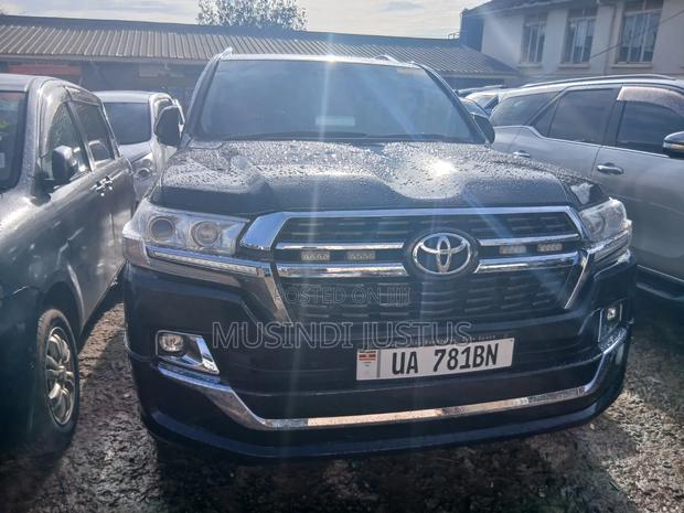 Toyota Land Cruiser 2013 Black
