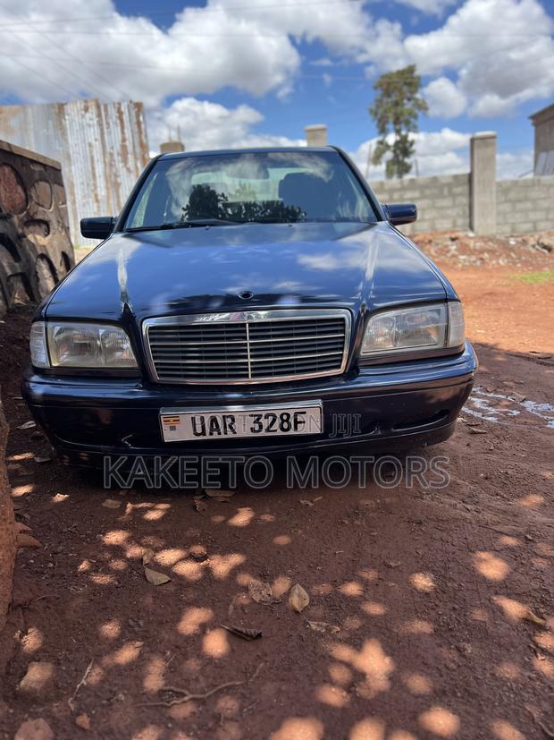 Mercedes-Benz C200 2000 Blue