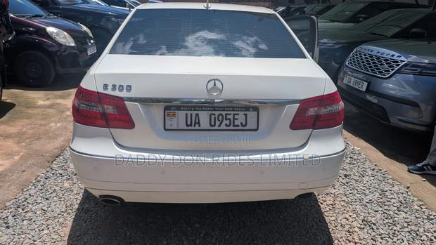 Mercedes-Benz E300 2010 White