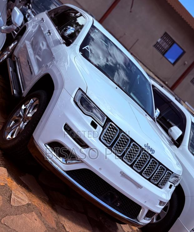 Jeep Grand Cherokee Summit 4dr 4x4 2018 White