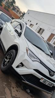 Toyota RAV4 2014 White for sale