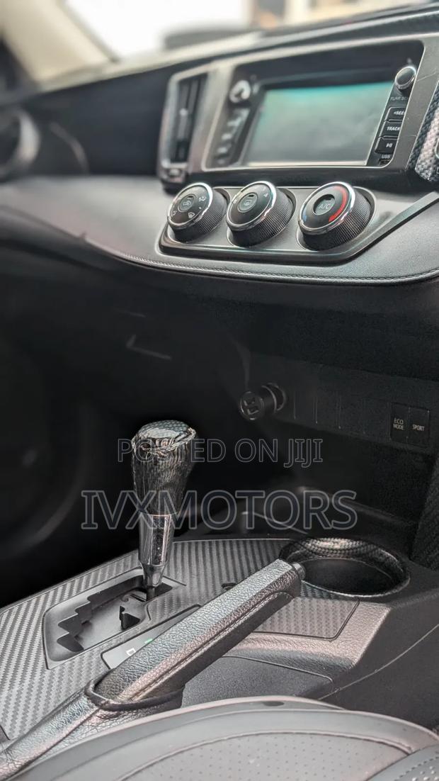 Toyota RAV4 2014 White