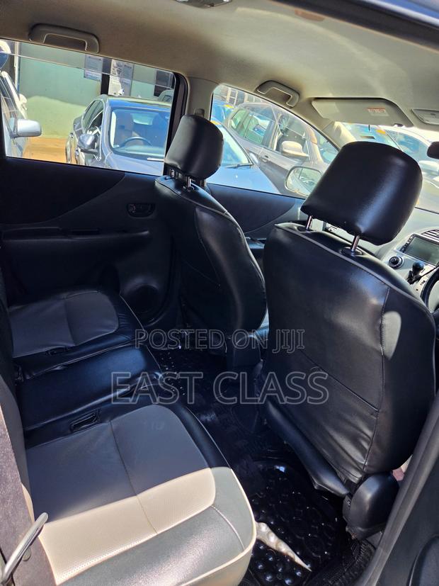 Toyota Ractis 1.5 FWD 2008 Silver