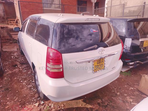 Toyota Wish 2005 White