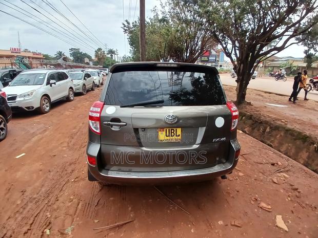 Toyota RAV4 Limited AWD (2.5L 4cyl 6A) 2013 Gray