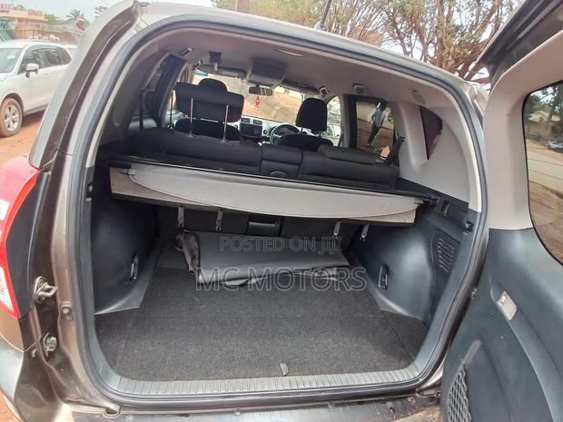 Toyota RAV4 Limited AWD (2.5L 4cyl 6A) 2013 Gray