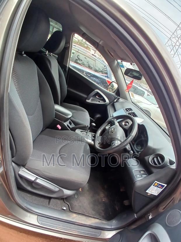 Toyota RAV4 Limited AWD (2.5L 4cyl 6A) 2013 Gray