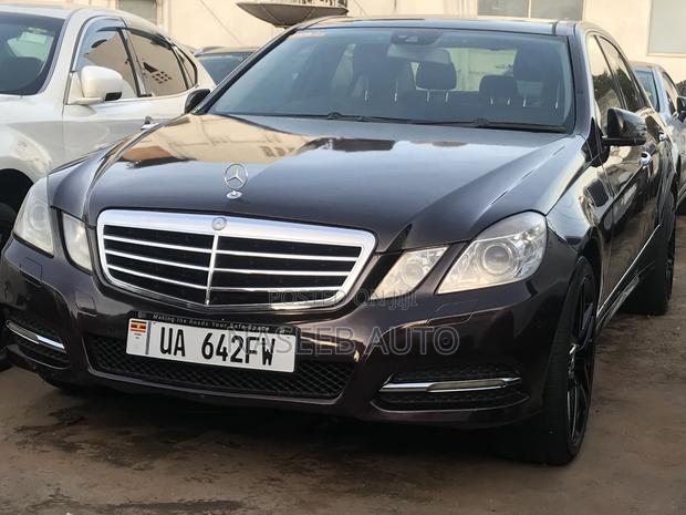 Mercedes-Benz E300 2010 Gray