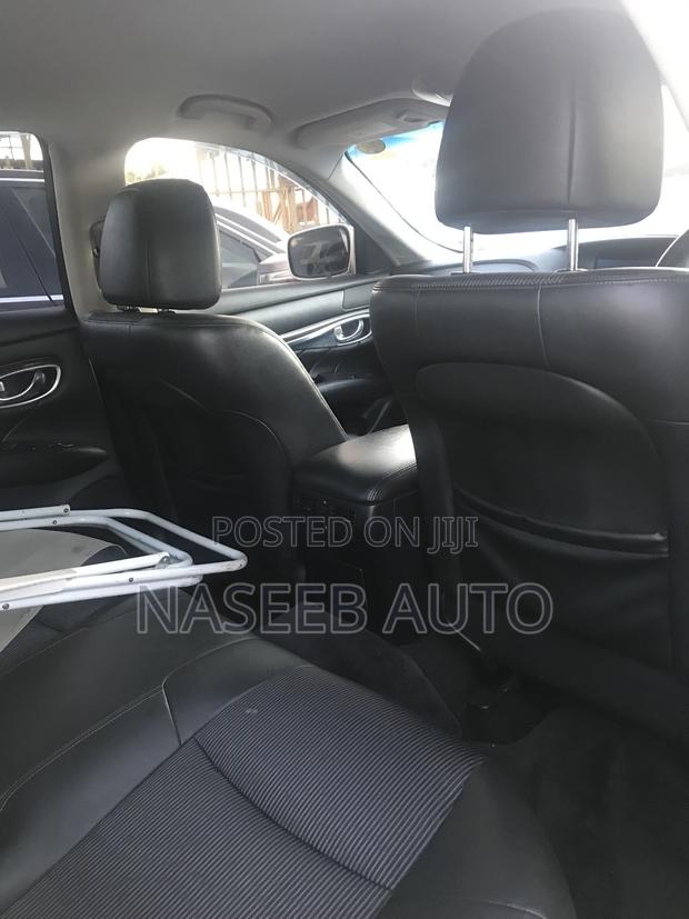 Nissan Fuga 2010 White
