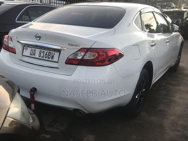 Nissan Fuga 2010 White