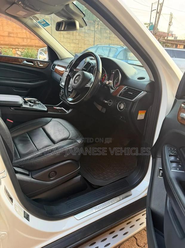 Mercedes-Benz GLE-Class GLE 350d 4MATIC 2017 White
