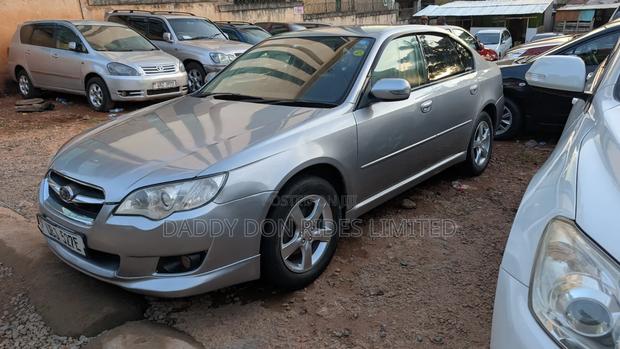 Subaru Legacy 2.0 AWD 2007 Silver