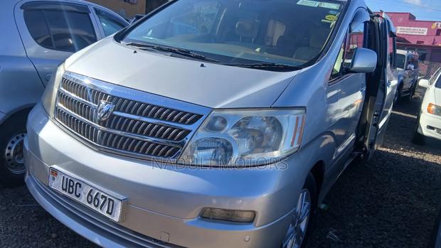 Toyota Alphard 2005 Silver