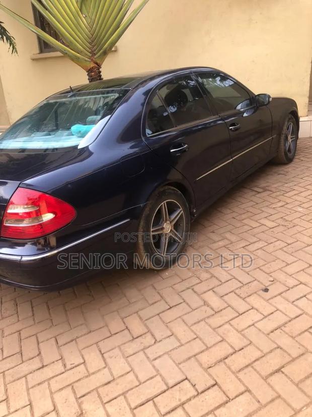 Mercedes-Benz E320 2004 Blue