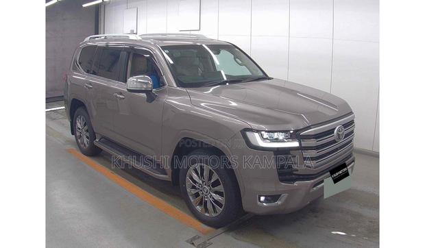 Toyota Land Cruiser 2025 Gray