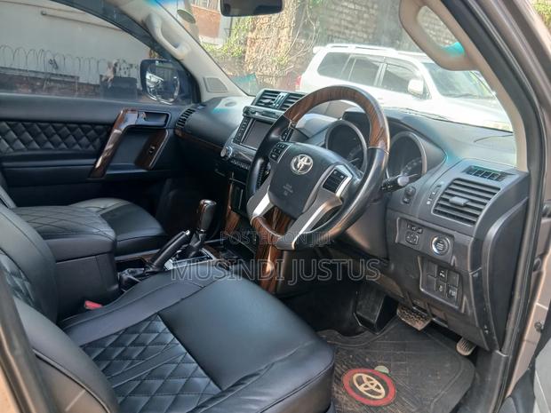 Toyota Land Cruiser Prado 2016 Gold