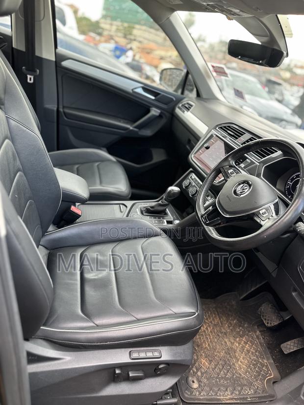 Volkswagen Tiguan 2.0T S AWD 4MOTION 2018 Black