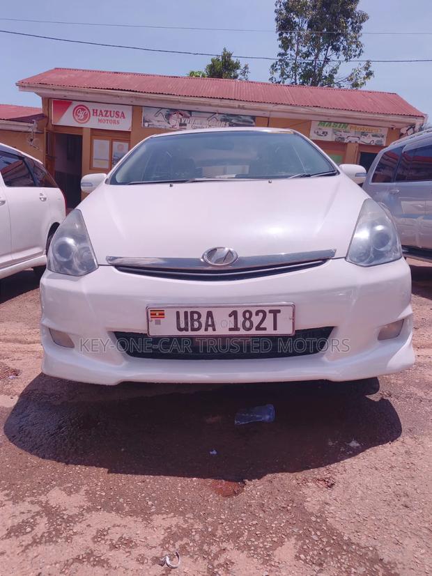 Toyota Wish 2007 White