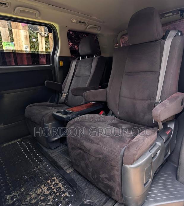 Toyota Alphard 2011 White