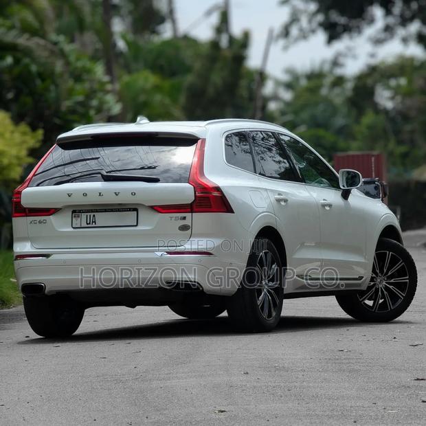 Volvo XC60 2018 White
